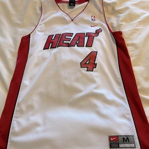 Vintage NWOT Nike Miami Heat Caron Butler NBA jersey
